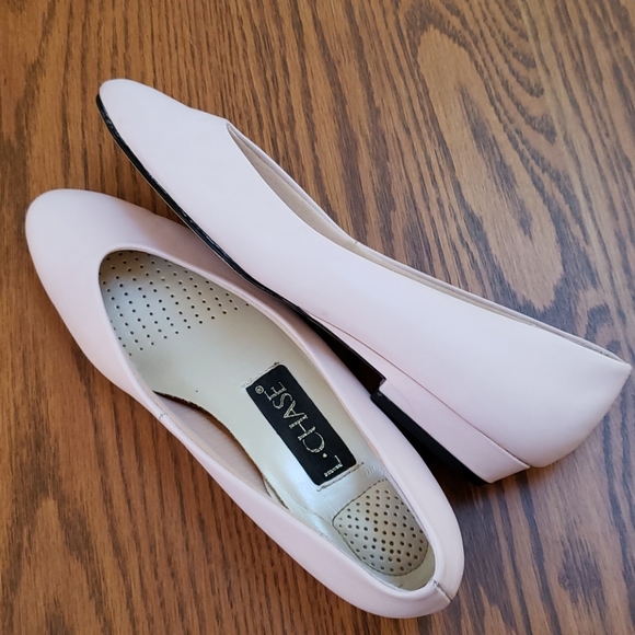 LChase Pink Shoes EUC - Picture 3 of 4